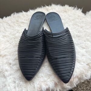 Tory Burch Black Striped Mules sienna slides sandals  flats 9 leather blsck